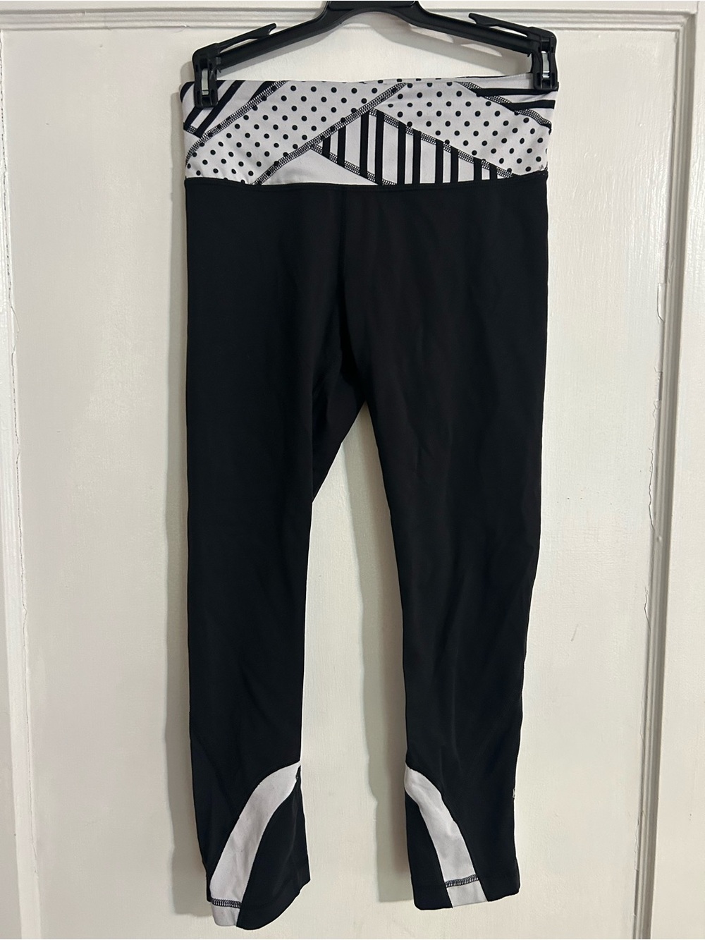 lululemon athletica Black Leggings with White Patterned Waistband
